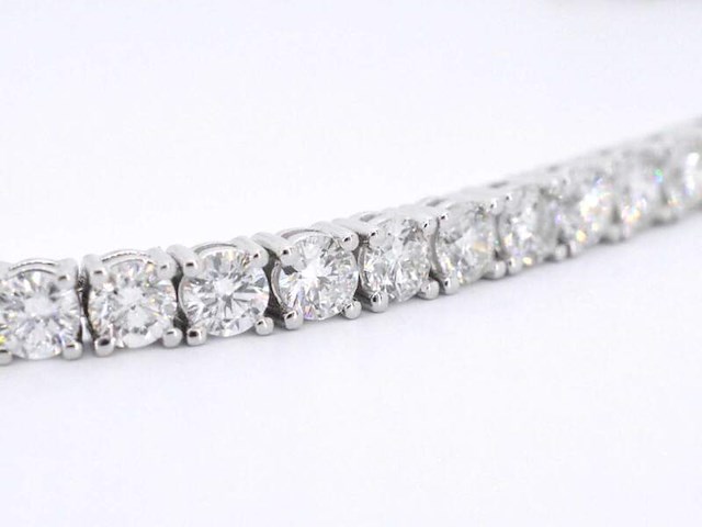 Witgouden armband met briljant geslepen diamanten 9.00 carat - afbeelding 2 van  13