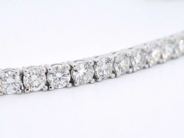 Witgouden armband met briljant geslepen diamanten 9.00 carat - afbeelding 2 van  13