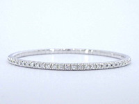 Witgouden armband met briljant geslepen natuurlijke diamanten en een onzichtbare sluiting - afbeelding 1 van  9