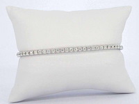 Witgouden armband met briljant geslepen natuurlijke diamanten en een onzichtbare sluiting - afbeelding 4 van  9