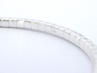 Witgouden armband met briljant geslepen natuurlijke diamanten en een onzichtbare sluiting - afbeelding 6 van  9