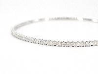 Witgouden armband met diamanten - afbeelding 9 van  9