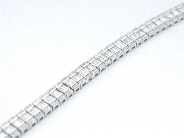 Witgouden armband met volledig gezet met diamanten 4.50 carat - afbeelding 6 van  9