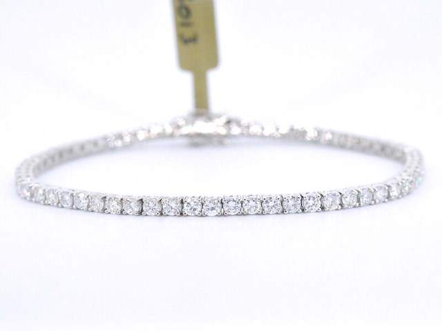 Witgouden armband vol met briljant geslepen diamanten 4.50 carat - afbeelding 1 van  10