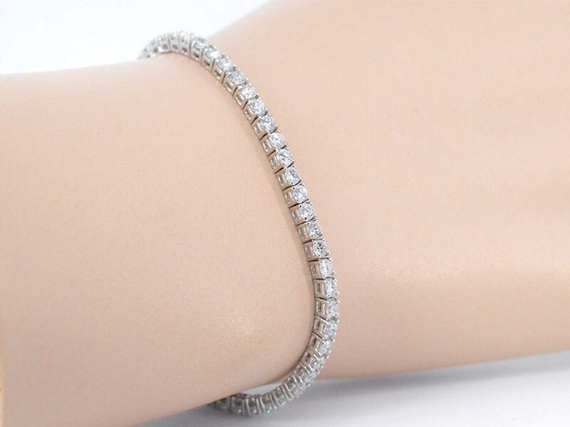 Witgouden armband vol met briljant geslepen diamanten 4.50 carat - afbeelding 3 van  10