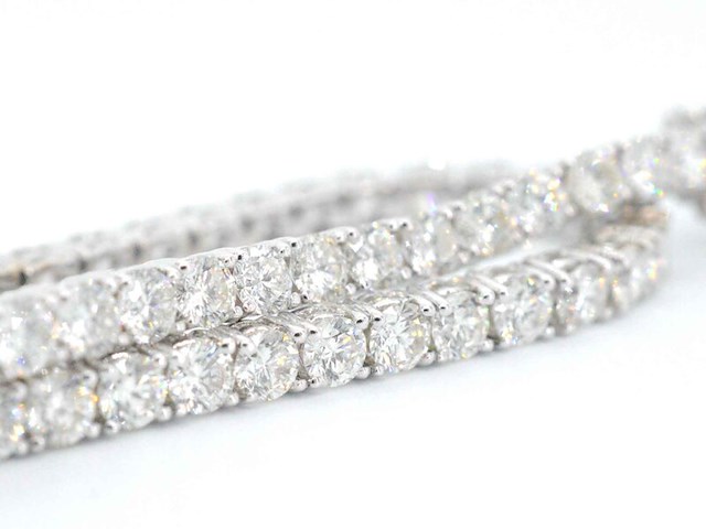 Witgouden armband vol met briljant geslepen diamanten 6.00 carat - afbeelding 9 van  11