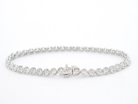 Witgouden armband vol met diamanten gezet - afbeelding 3 van  9