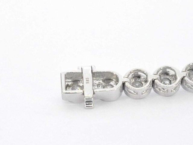 Witgouden armband vol met diamanten gezet - afbeelding 7 van  9