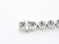 Witgouden armband vol met diamanten gezet - afbeelding 7 van  9