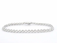Witgouden armband vol met diamanten gezet