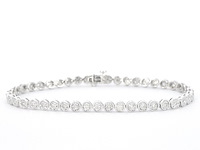 Witgouden armband vol met diamanten gezet - afbeelding 1 van  7