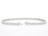 Witgouden armband vol met diamanten gezet - afbeelding 4 van  7