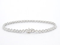 Witgouden armband vol met diamanten gezet - afbeelding 3 van  9
