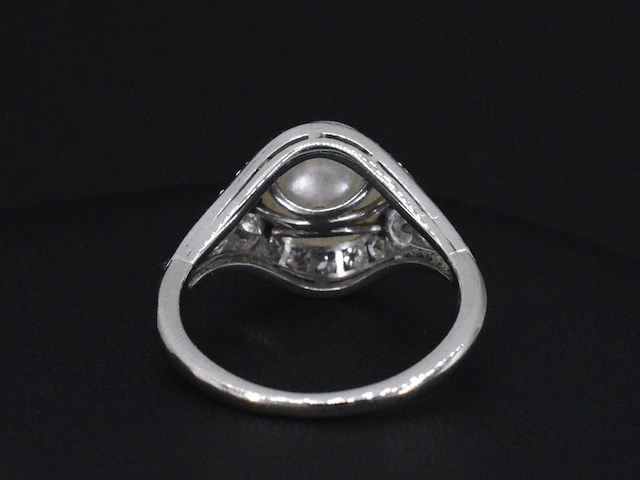Witgouden art-deco ring met diamanten en orient parel - afbeelding 3 van  6