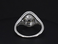 Witgouden art-deco ring met diamanten en orient parel - afbeelding 3 van  6