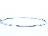 Witgouden bangle armband met briljant diamanten - afbeelding 1 van  2