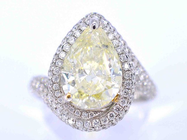 Witgouden bijzondere diamanten ring met een pear shape diamant van 3.00 carat - afbeelding 6 van  6