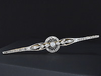 Witgouden broche met diamanten