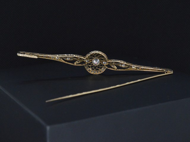 Witgouden broche met diamanten - afbeelding 6 van  8