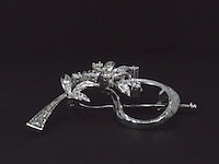 Witgouden broche met diamanten - afbeelding 3 van  6