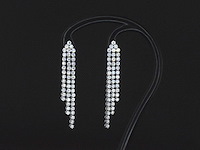 Witgouden chandelier oorbellen met hoge kwaliteit diamanten - afbeelding 1 van  9