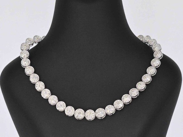 Witgouden collier met 15.00 carat diamanten - afbeelding 1 van  10