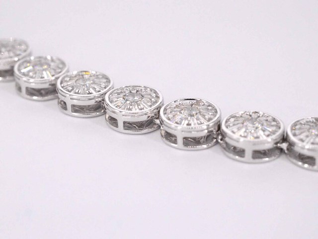 Witgouden collier met 15.00 carat diamanten - afbeelding 9 van  10