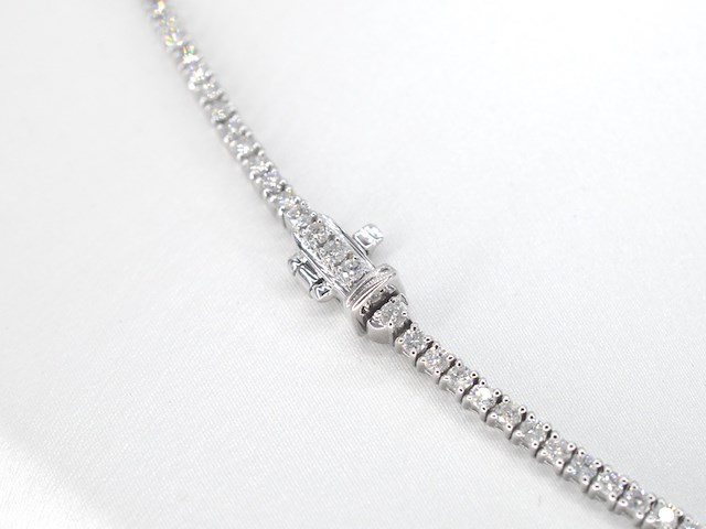 Witgouden collier met briljant geslepen diamanten - afbeelding 8 van  10