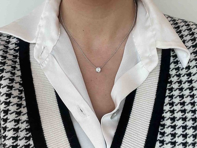 Witgouden collier met diamant 1.00 carat - afbeelding 4 van  7
