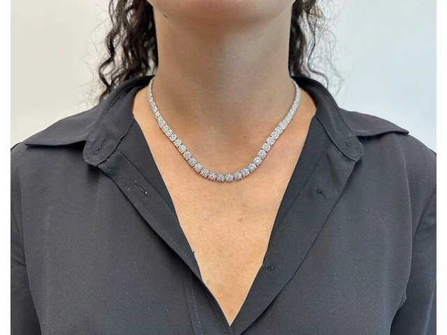 Witgouden collier met diamanten 10.00 carat - afbeelding 2 van  9
