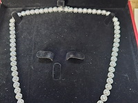 Witgouden collier met diamanten en briljanten 12.50 karaat, 14 karaat wit goud 38,6 gram , 2023 - afbeelding 1 van  2