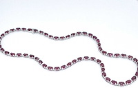 Witgouden collier met diamanten en robijn - afbeelding 6 van  9