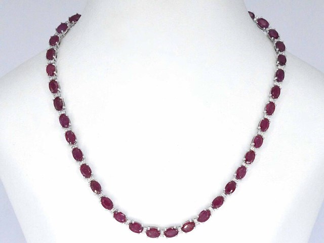 Witgouden collier met diamanten en robijn - afbeelding 1 van  10