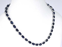 Witgouden collier met diamanten en saffier - afbeelding 8 van  9