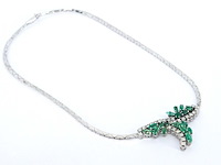 Witgouden collier met diamanten en smaragden - afbeelding 4 van  7