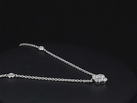 Witgouden collier met diamanten hanger klaver vier - afbeelding 4 van  8