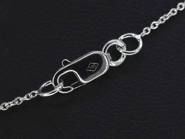 Witgouden collier met diamanten hanger klaver vier - afbeelding 6 van  8