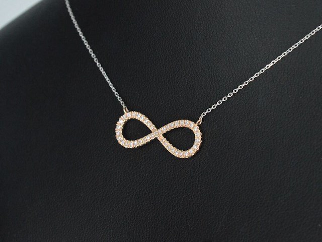 Witgouden collier met een rosegouden diamanten infinity hanger - afbeelding 3 van  9