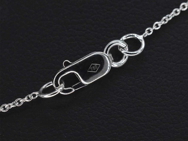 Witgouden collier met klaver vier hanger en diamanten - afbeelding 1 van  1