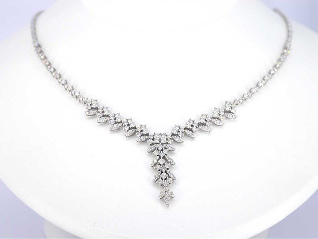 Witgouden collier met natuurlijke diamanten 4.00 carat - afbeelding 1 van  9