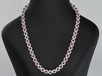 Witgouden collier volledig met natuurlijke witte diamanten en robijnen 15.00 carat