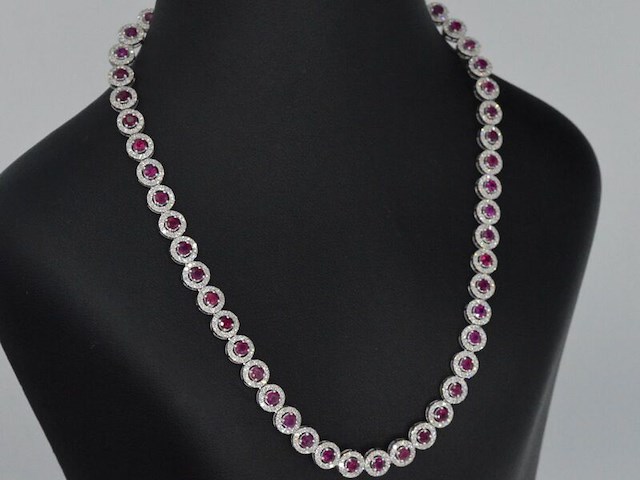 Witgouden collier volledig met witte diamanten en robijnen 15.00 carat - afbeelding 6 van  11