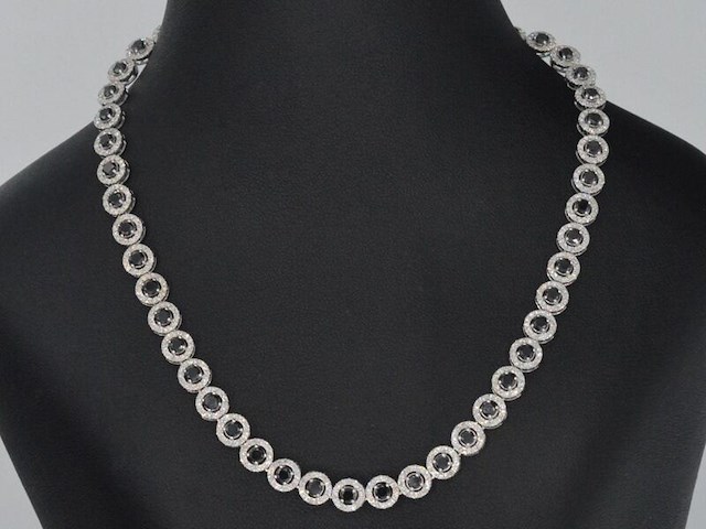 Witgouden collier volledig met witte en zwarte diamanten 14.00 carat - afbeelding 1 van  9