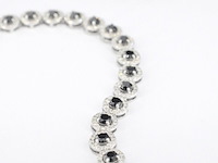 Witgouden collier volledig met witte en zwarte diamanten 14.00 carat - afbeelding 6 van  9