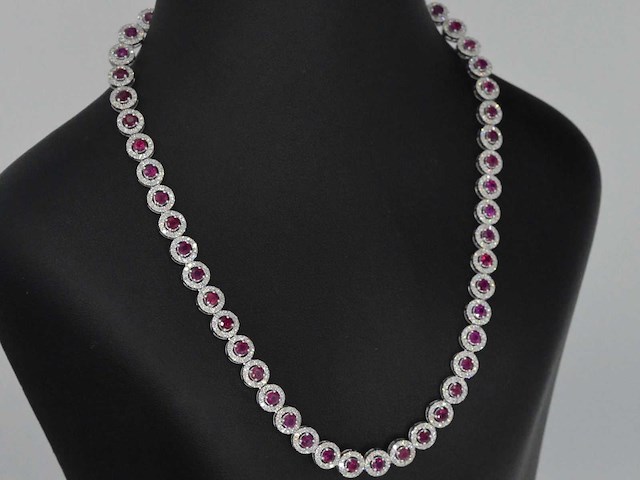 Witgouden collier witte diamanten en robijnen 15.00 carat - afbeelding 6 van  10