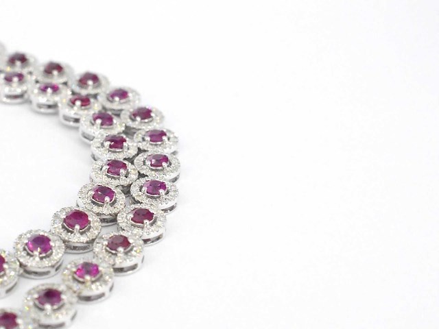 Witgouden collier witte diamanten en robijnen 15.00 carat - afbeelding 9 van  10