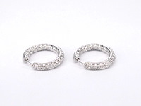 Witgouden creolen met briljant geslepen diamanten - afbeelding 6 van  10