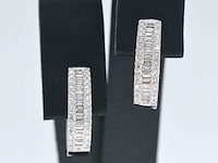 Witgouden creolen met diamanten - afbeelding 8 van  12