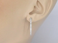 Witgouden creolen oorbellen met diamanten - afbeelding 2 van  9