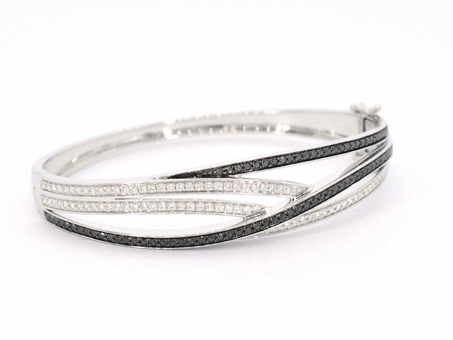 Witgouden design armband met witte en zwarte briljanten diamanten - afbeelding 4 van  7